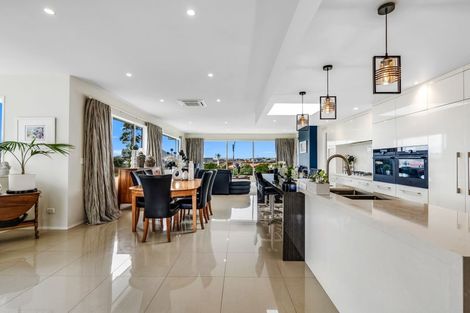 Photo of property in 28 Stace Hopper Drive, One Tree Point, 0118