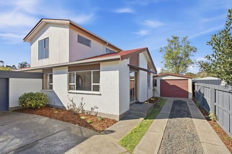 Photo of property in 2/16 Kawau Crescent, Bromley, Christchurch, 8062