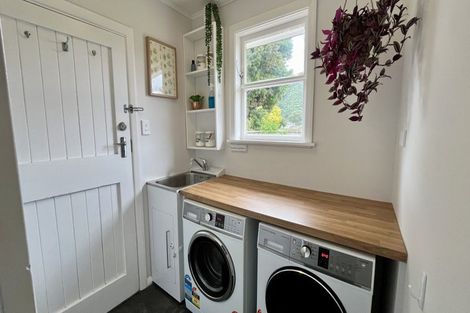 Photo of property in 72 Hikurangi Street, Trentham, Upper Hutt, 5018