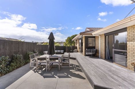 Photo of property in 11 Leicester Parade, Somerville, Auckland, 2014