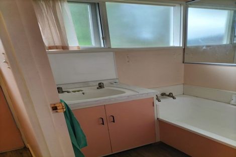 Photo of property in 21 Saint Albans Avenue, Hokowhitu, Palmerston North, 4410