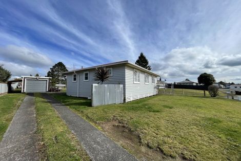 Photo of property in 8 Stirling Place, Tokoroa, 3420