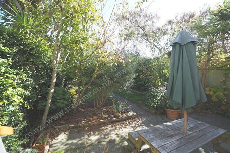 Photo of property in 25 Moir Street, Mount Victoria, Wellington, 6011