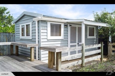 Photo of property in 4 Knox Road, Swanson, Auckland, 0612