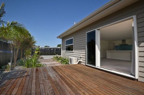 Photo of property in 82 Hamilton Drive, Wainui, Gisborne, 4010