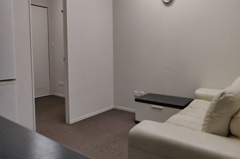 Photo of property in 5 Hazel Glen, Bayview, Auckland, 0629