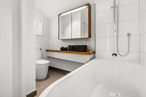 Photo of property in 35b Hobson Crescent, Thorndon, Wellington, 6011