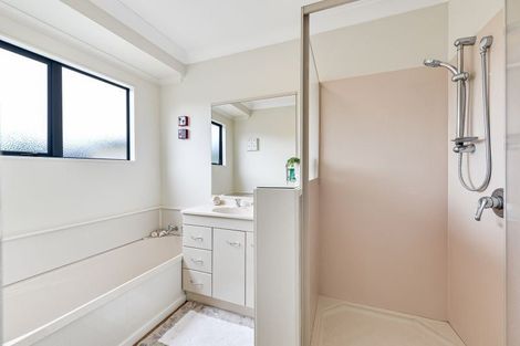 Photo of property in 38 Callum Brae Drive, Rototuna, Hamilton, 3210