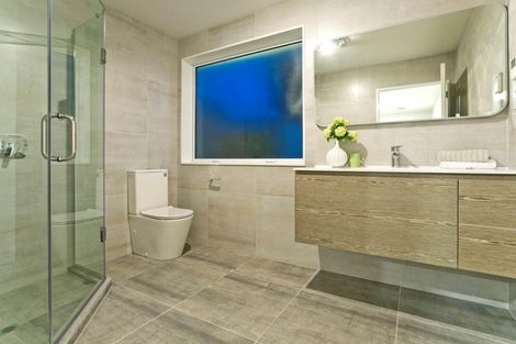 Photo of property in 6c Seaview Road, Milford, Auckland, 0620