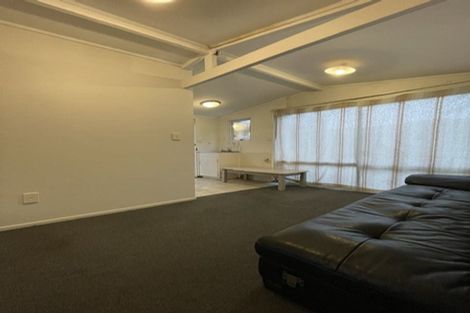 Photo of property in 221/19 Downing Street, Glenfield, Auckland, 0629