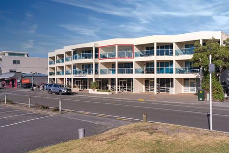 Photo of property in Ocean Apartments, 44-46 Marine Parade, Paraparaumu Beach, Paraparaumu, 5032
