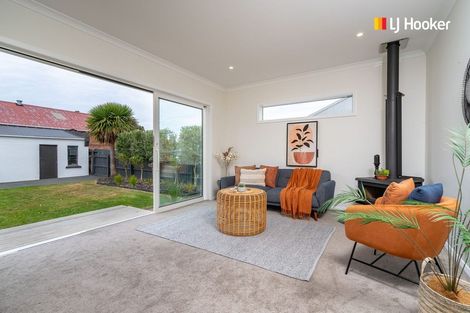 Photo of property in 65 Hargest Crescent, Saint Kilda, Dunedin, 9012