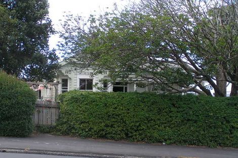 Photo of property in 95 Onewa Road, Northcote, Auckland, 0627