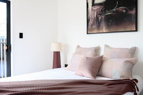 Photo of property in 4/25 Griffen Park Road, Mount Roskill, Auckland, 1041