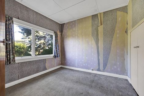 Photo of property in 35 Gladstone Street, Hawera, 4610