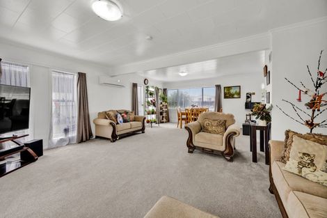 Photo of property in 31 Kamahi Avenue, Hawera, 4610