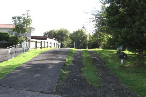 Photo of property in 21 Justin Place, Te Atatu Peninsula, Auckland, 0610