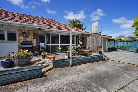 Photo of property in 300 Cambridge Road, Hillcrest, Hamilton, 3216