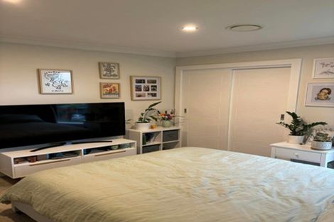 Photo of property in 87b Kelburn Parade, Kelburn, Wellington, 6012