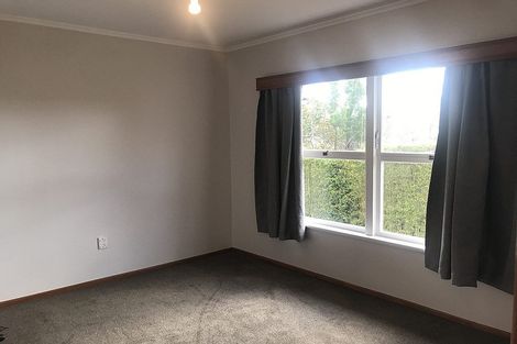 Photo of property in 2/497 Beach Road, Murrays Bay, Auckland, 0630