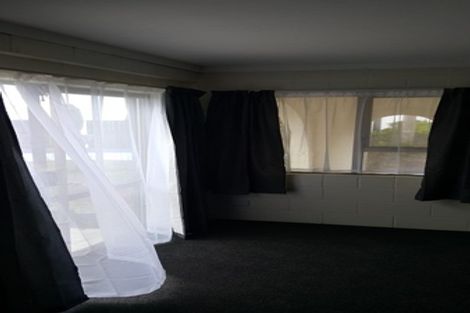 Photo of property in 14 Tatyana Place, Massey, Auckland, 0614