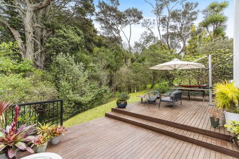 Photo of property in 11a Wernham Place, Northcote, Auckland, 0626