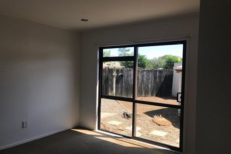 Photo of property in 24 Pinehurst Place, Wattle Downs, Auckland, 2103