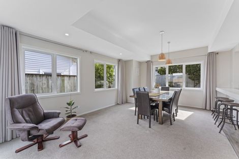 Photo of property in 742 Main Street, Palmerston North, 4414