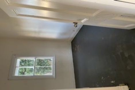 Photo of property in 5 Sampson Lane, Northcote, Auckland, 0627