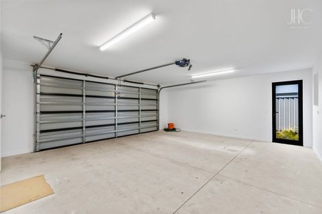 Photo of property in 6 Searle Drive, Cromwell, 9310