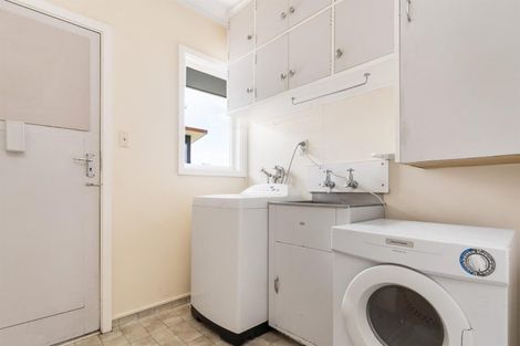 Photo of property in 38 Dyers Pass Road, Cashmere, Christchurch, 8022