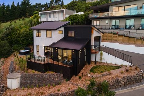 Photo of property in 307a Mount Pleasant Road, Mount Pleasant, Christchurch, 8081