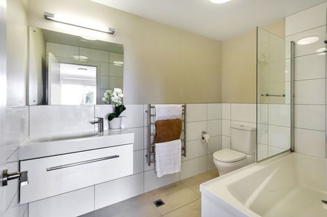 Photo of property in 104 Landmark Terrace, Orewa, 0931