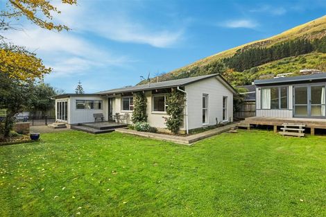 Photo of property in 31 Sumnervale Drive, Sumner, Christchurch, 8081