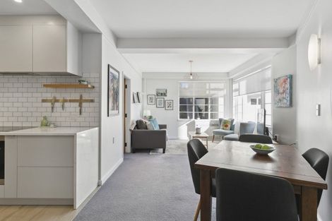 Photo of property in Wharenui Apartments, 274 Oriental Parade, Oriental Bay, Wellington, 6011