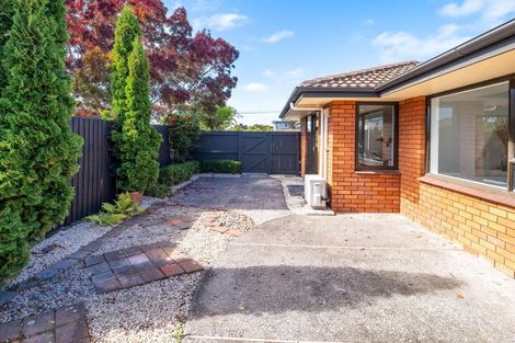 Photo of property in 3/22 Lake Terrace Road, Burwood, Christchurch, 8061