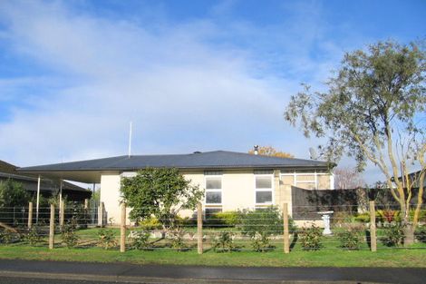 Photo of property in 3 Sunderland Drive, Flaxmere, Hastings, 4120