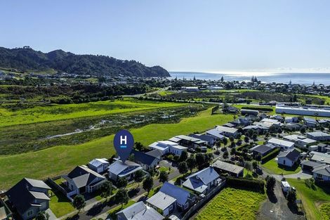 Photo of property in 44 Ocean Breeze Drive, Waihi Beach, 3611