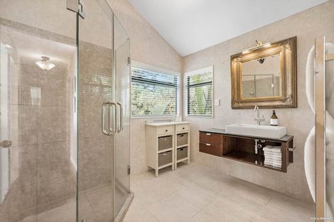 Photo of property in 1 Whangaparaoa Road, Red Beach, 0932