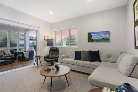 Photo of property in 37 Pohutukawa Parade, Riverhead, 0820