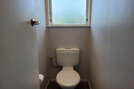 Photo of property in 1 Hardie Grove, Featherston, 5710