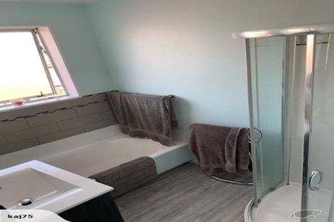 Photo of property in 2/12 Tamarisk Place, Parklands, Christchurch, 8083