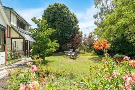 Photo of property in 2 Lavinia Grove, Waikanae Beach, Waikanae, 5036