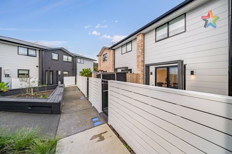 Photo of property in 2/123 Cambridge Terrace, Fairfield, Lower Hutt, 5011