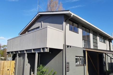 Photo of property in 40a Omahu Road, Greenlane, Auckland, 1051