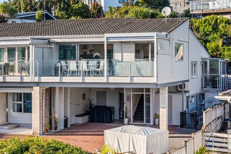 Photo of property in 2/12 Browns Road, Rothesay Bay, Auckland, 0630