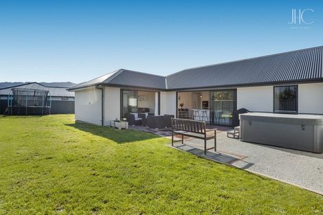 Photo of property in 16 Pegasus Court, Mount Pisa, Cromwell, 9383