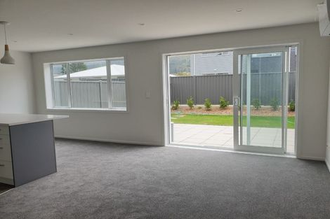 Photo of property in 8 Torea Place, Kenepuru, Porirua, 5022