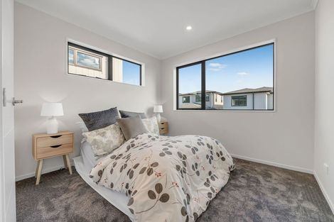 Photo of property in 11 Sagitta Drive, Flat Bush, Auckland, 2019