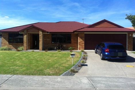Photo of property in 10a Louvain Place, Greenhithe, Auckland, 0632